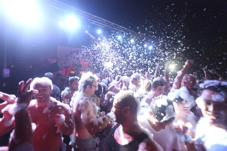 Lebanon Largest FOAM Party 3 (3)
